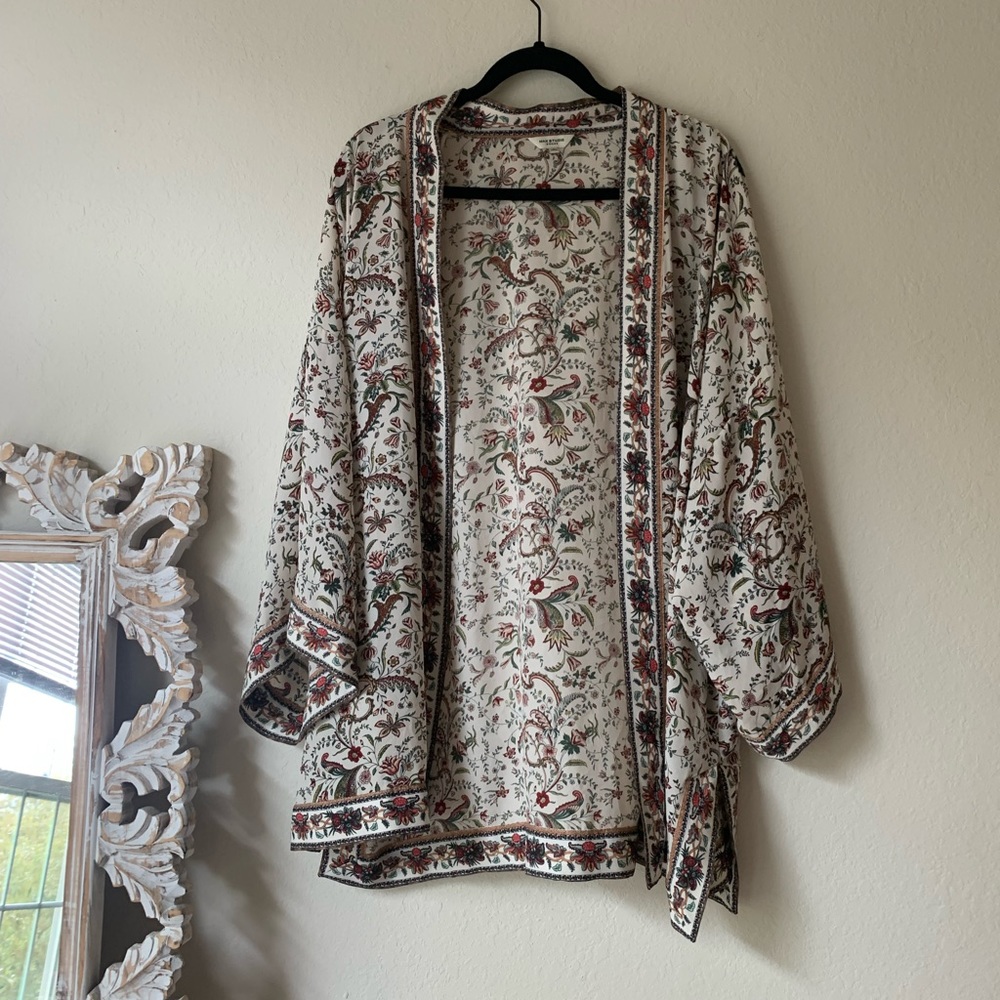 Floral kimono